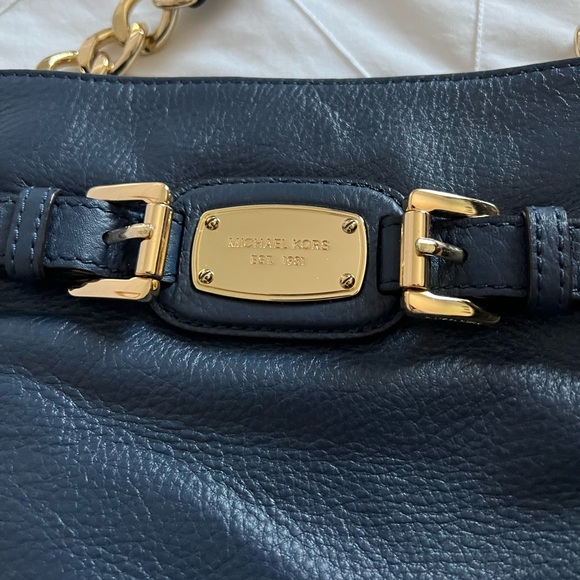 Michael Kors cross body - Picture 2 of 4